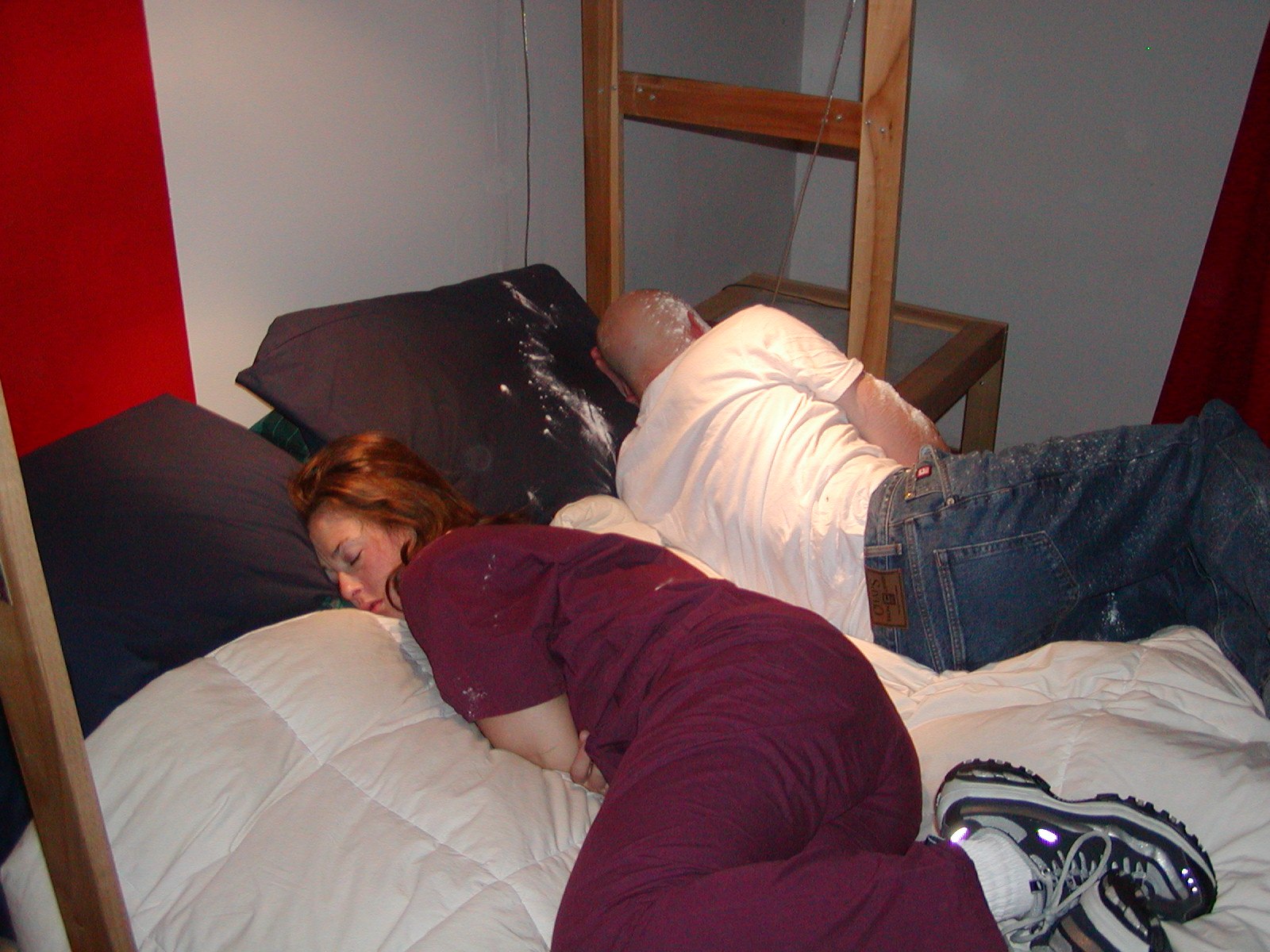 Halloween 2003 at the loft — photograph 76