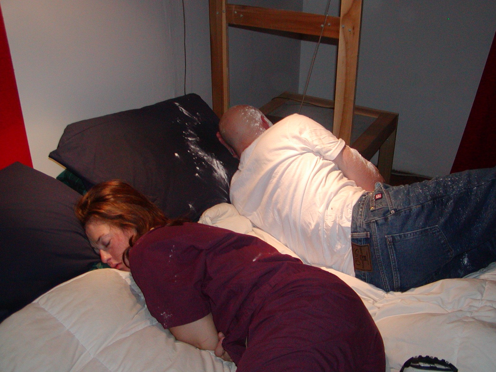 Halloween 2003 at the loft — photograph 80