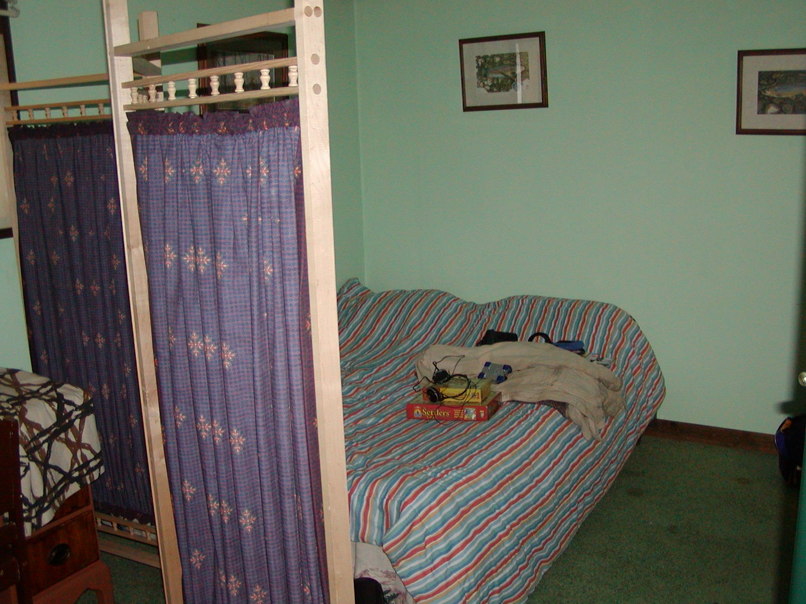 The cabin — photograph 15