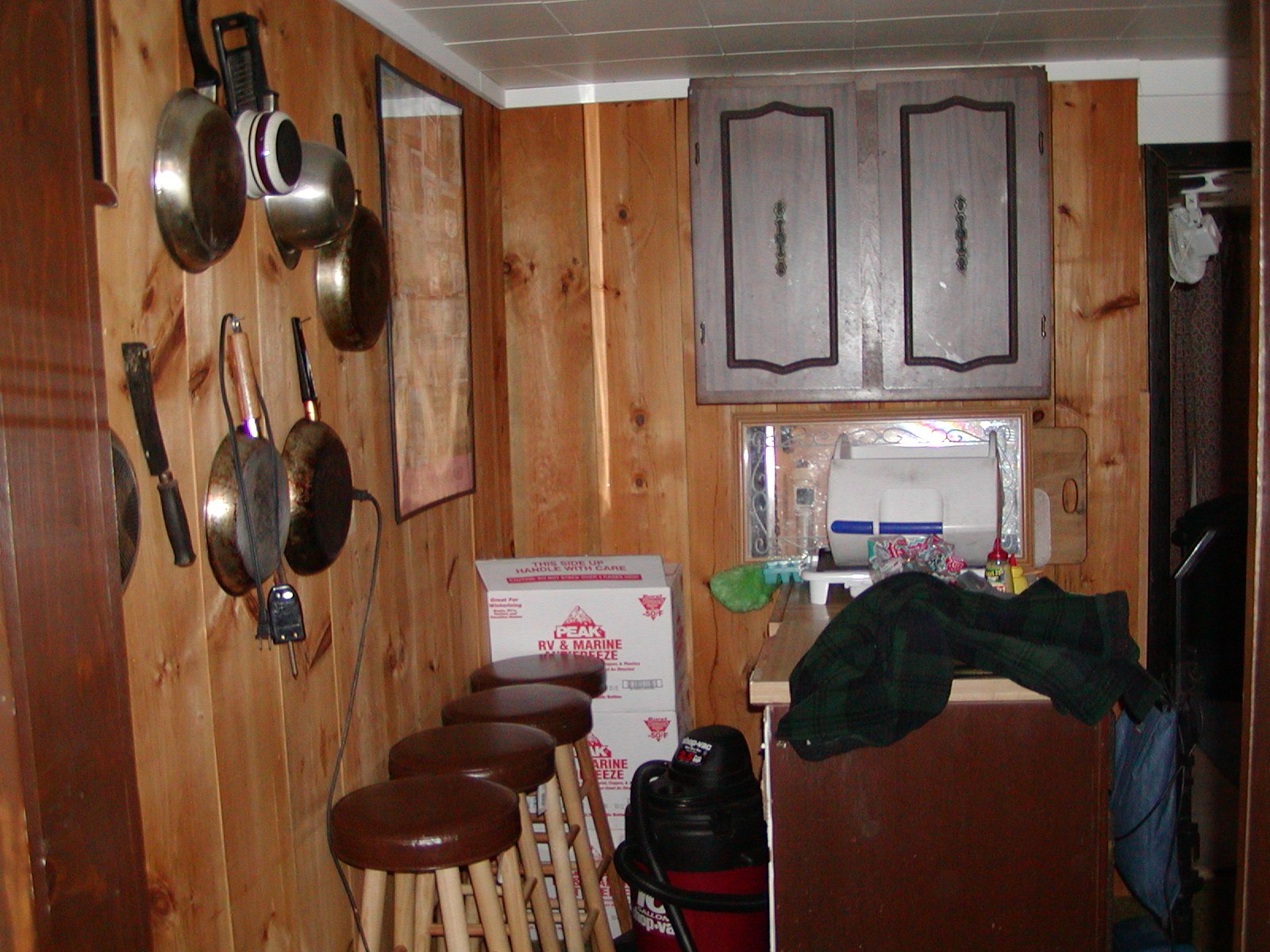 The cabin — photograph 21