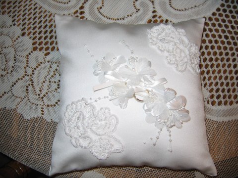 Around the wedding, photograph 11