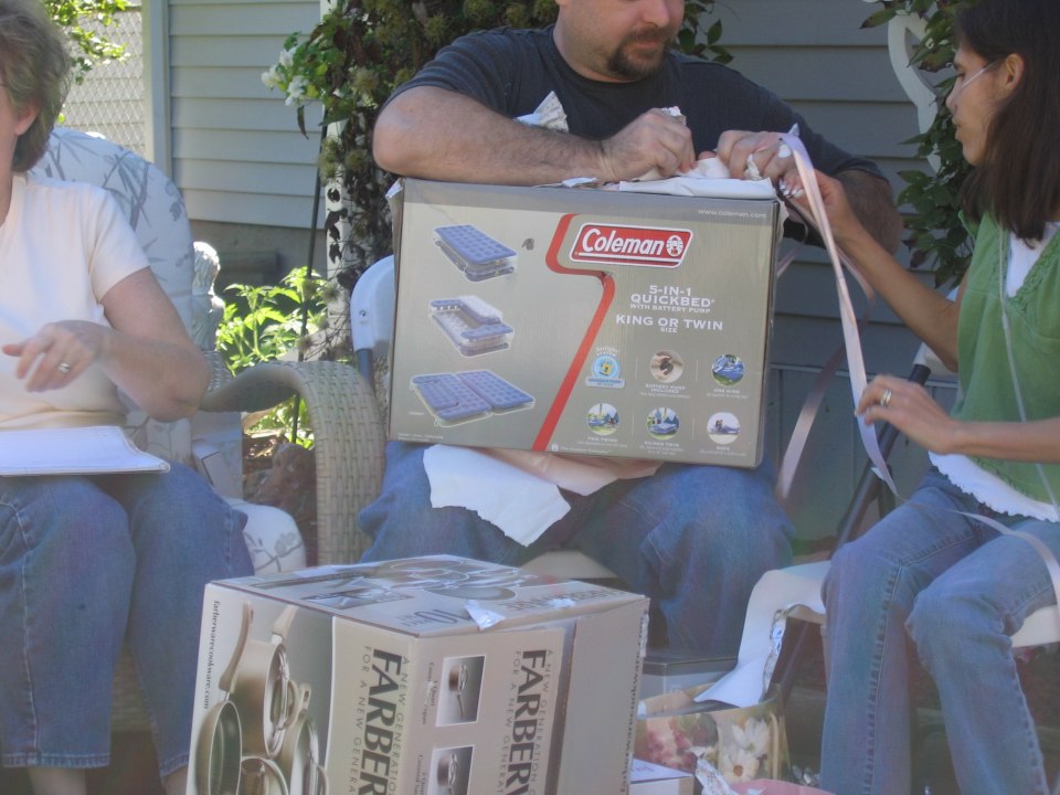 Opening gifts, photograph 16