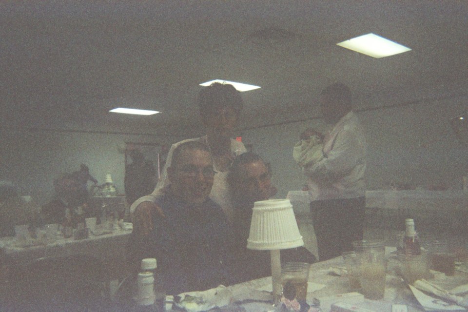 Reception - disposable cameras, photograph 195