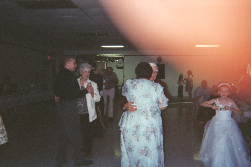 Reception - disposable cameras, photograph 102